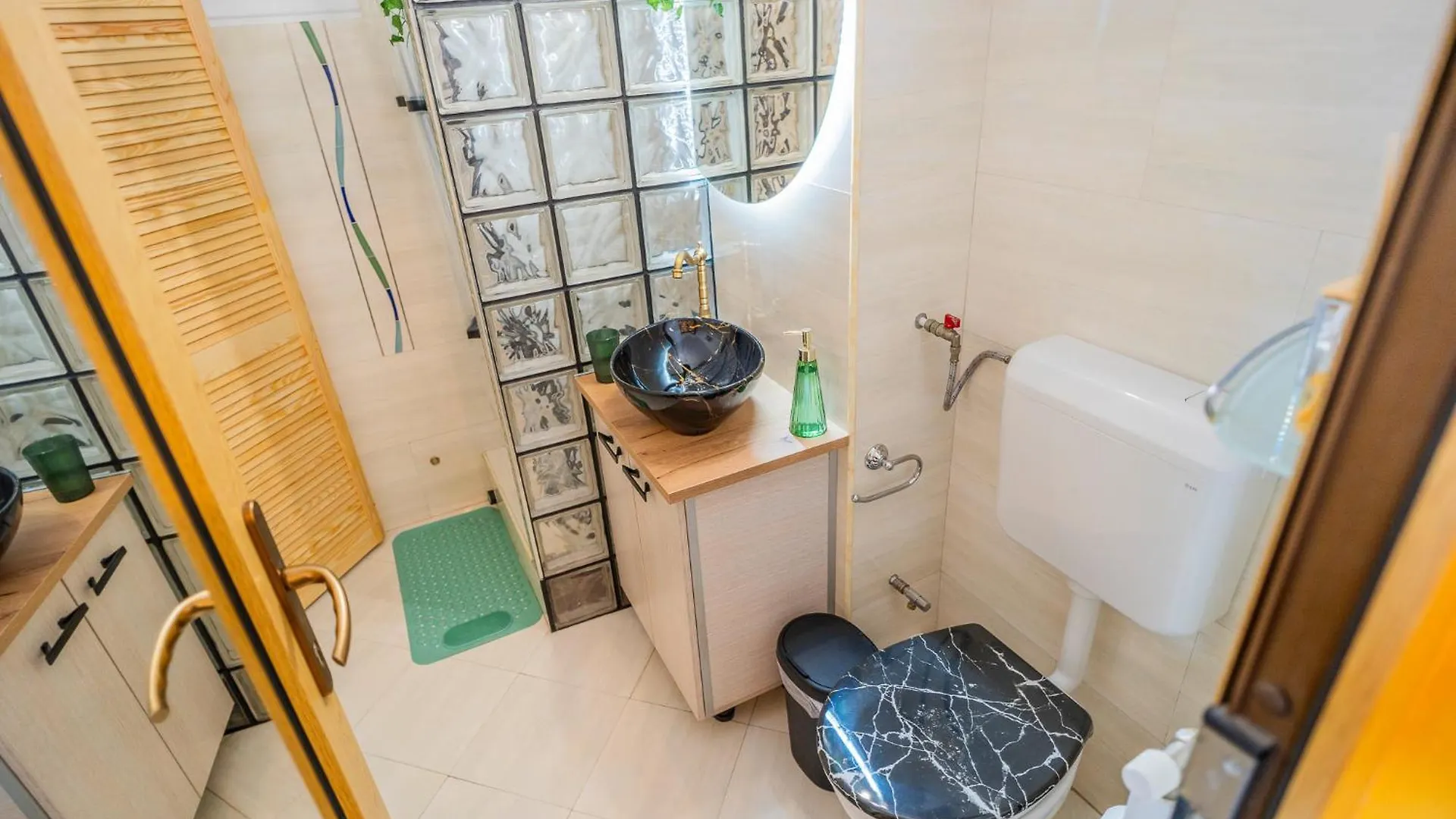 Central Cozy Apartment Bukarest 0*,
