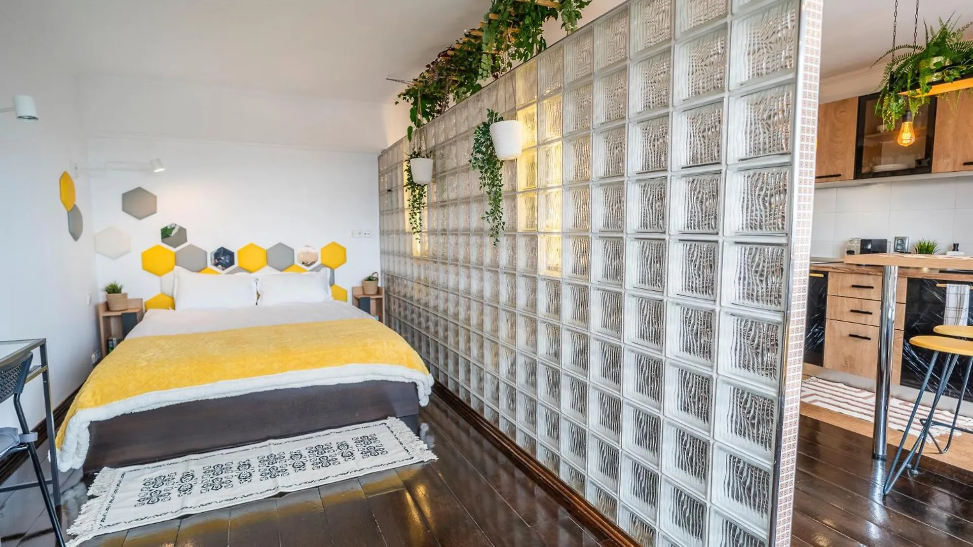 Central Cozy Apartment Bukarest